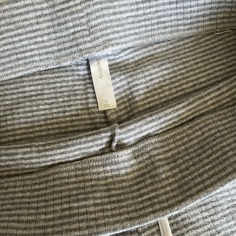 Gray Ribbed Lounge Pants - Picture 3 of 5